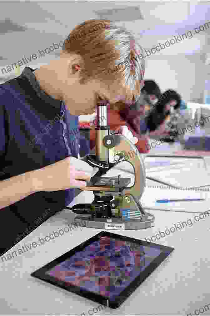 Image Of A Student Using A Microscope Anatomy Histology Cell Biology: PreTest Self Assessment Review Fourth Edition