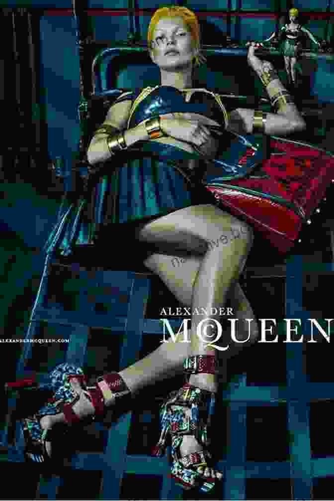 Vogue On Alexander McQueen Cover Vogue On: Alexander McQueen (Vogue On Designers)