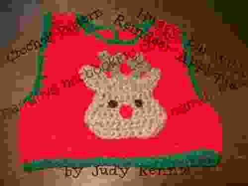 Crochet Pattern Huggy Bib With Reindeer Applique